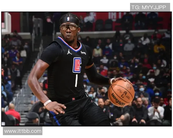 火箭队成功签约CBA球员杰森·史密斯，将成为球队内线新生力量